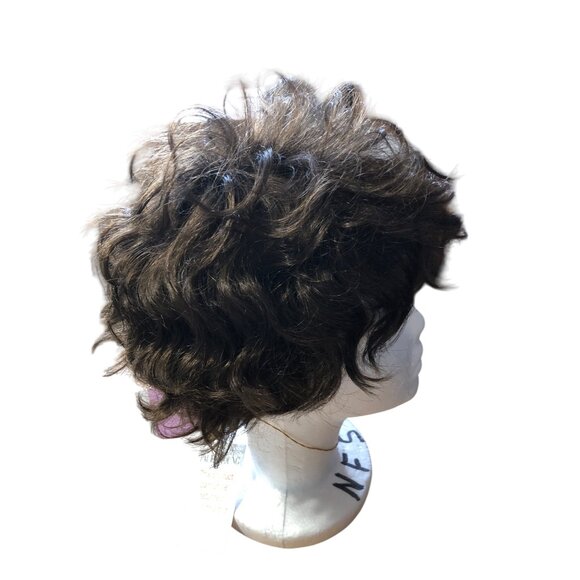 Paula Young Cassidy Short Brown Curly Synthetic Wig Color 8 Hair Layered Shag - Picture 4 of 12